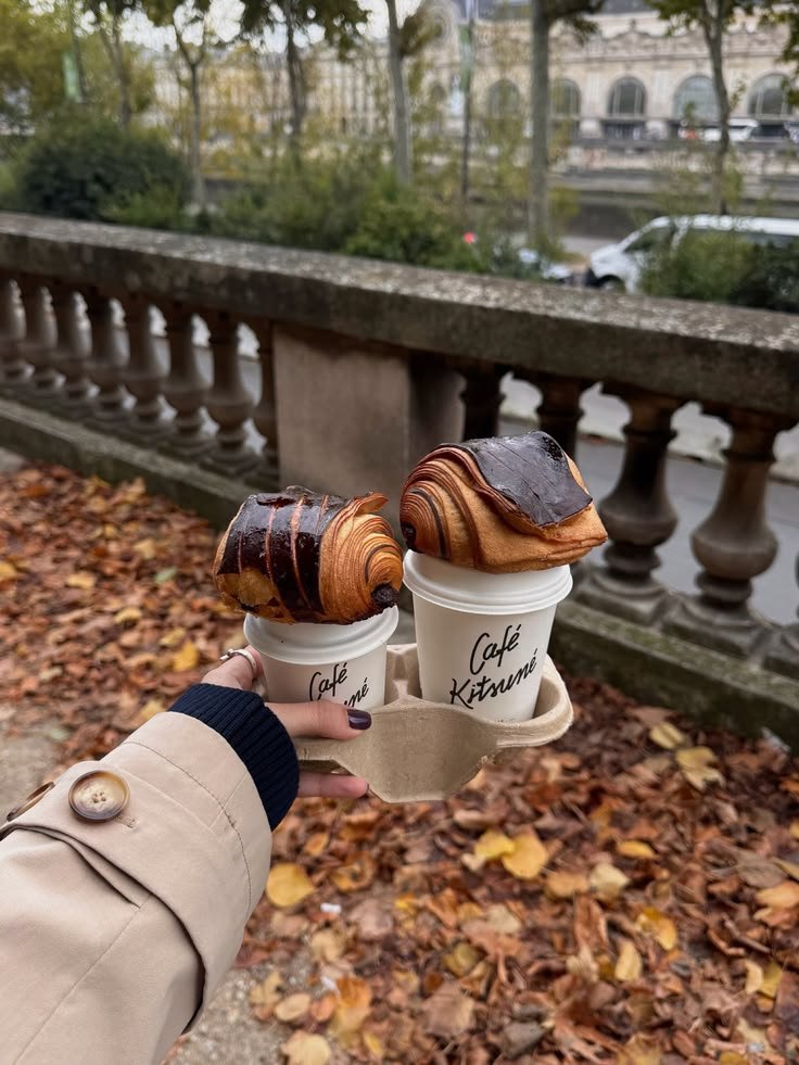 etherealdior's tweet photo. moody fall days <3 https://t.co/1OpyOcr1Js