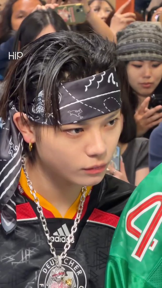 4shopoon's tweet photo. ohyul bandana will always be my roman empire https://t.co/lBjyN44MPo