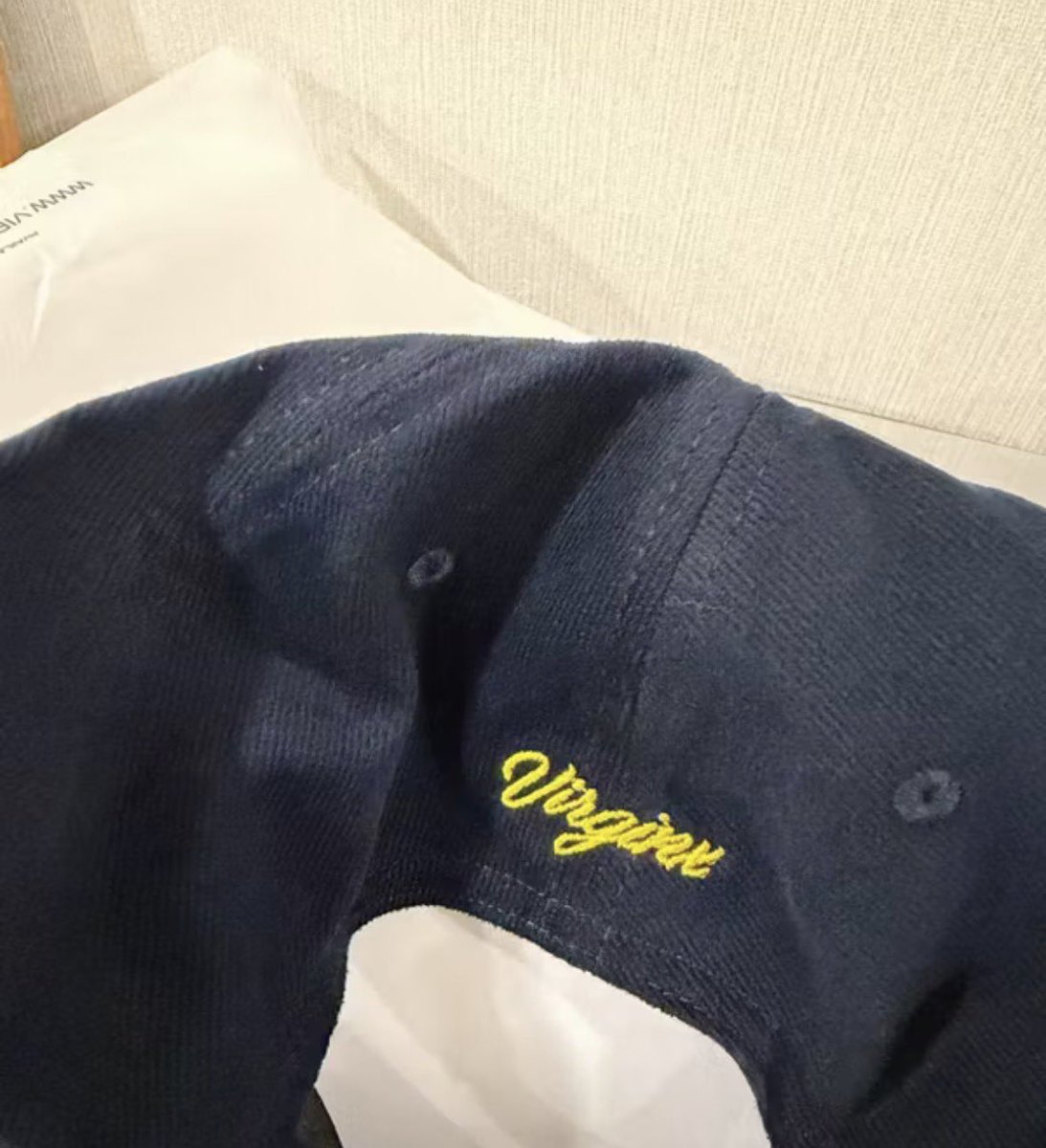 userbybellii's tweet photo. ปล่อยต่อ
หมวก virginx แท้ ( 369 ) bb มีกล่อง มีถุงครบ
พต.Ib free shipping ka 👩🏻‍❤️‍💋‍👨🏻💖

#virginx #หมวก #duex #ส่งต่อduex #shewere #ส่งต่อเสื้อผ้ามือ2
#raccoonclub #uxryclub #beming #prey https://t.co/updfVyld2o