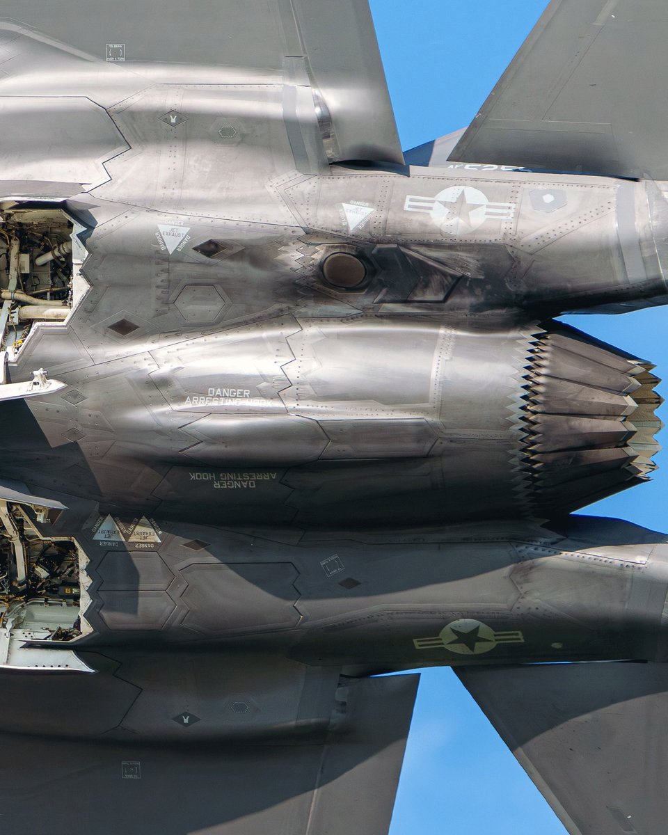 xAviation's tweet photo. F-35 showing off its weapons bay. 

📸: trilling.aviation https://t.co/71YL70KAQ1