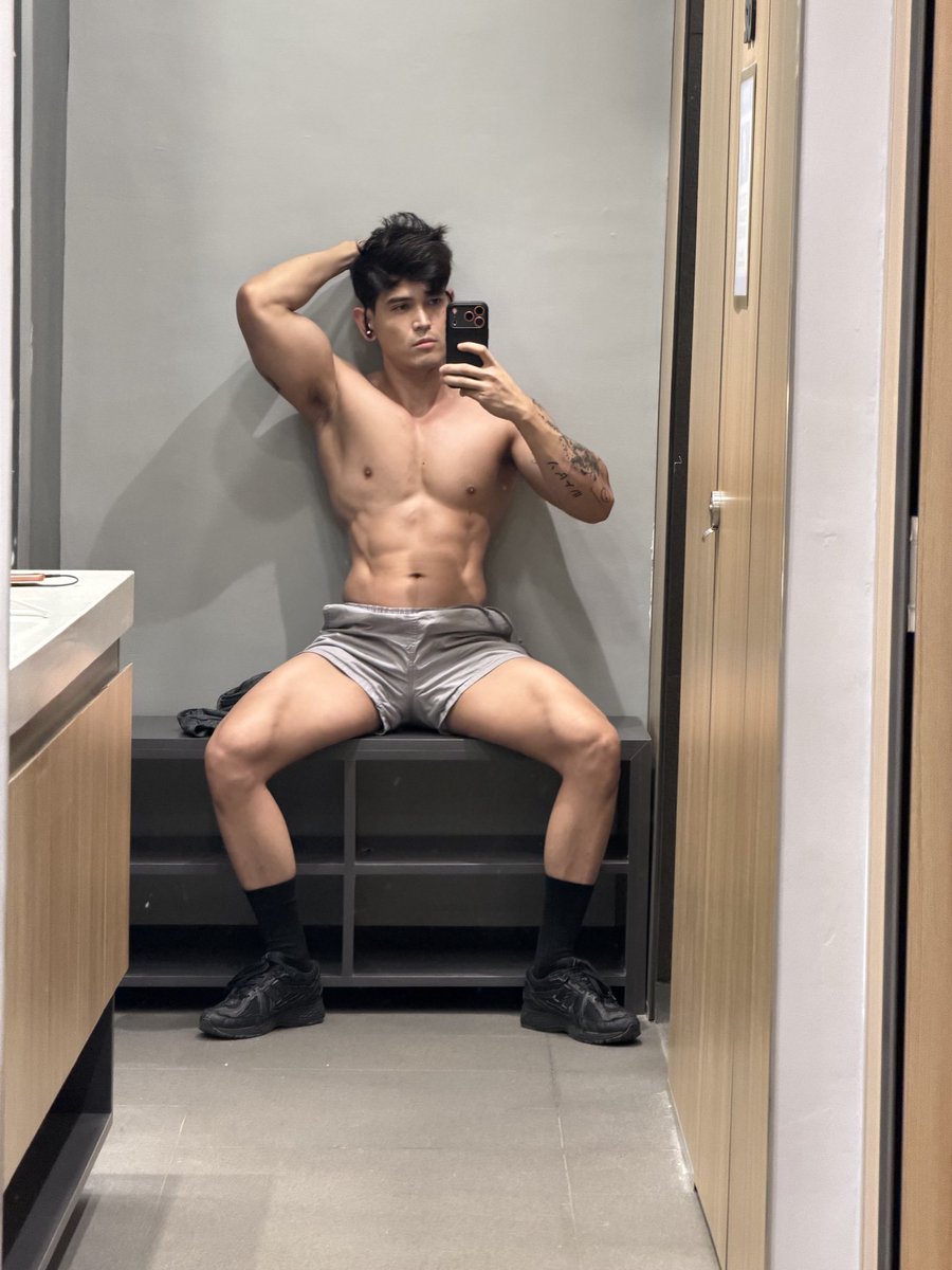 joerandre's tweet photo. Chest day. https://t.co/kCDJ54tL6W