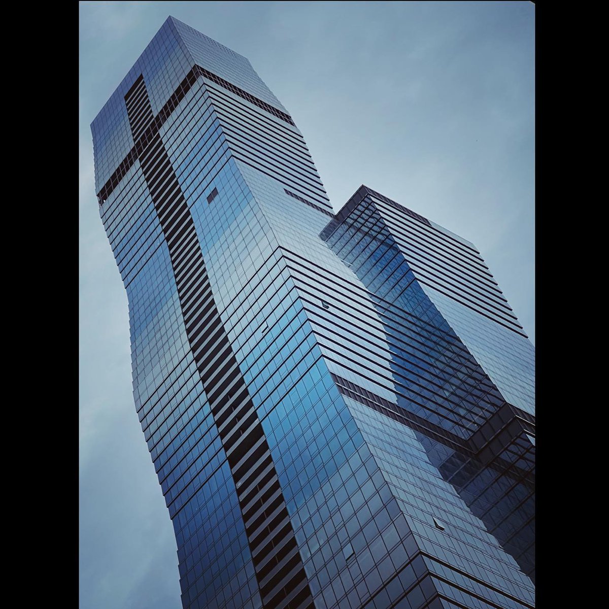 MaheerMlla's tweet photo. Chicago architecture: where bold design, history, and innovation shape one of the world’s most iconic skylines. https://t.co/5benJ1HVix