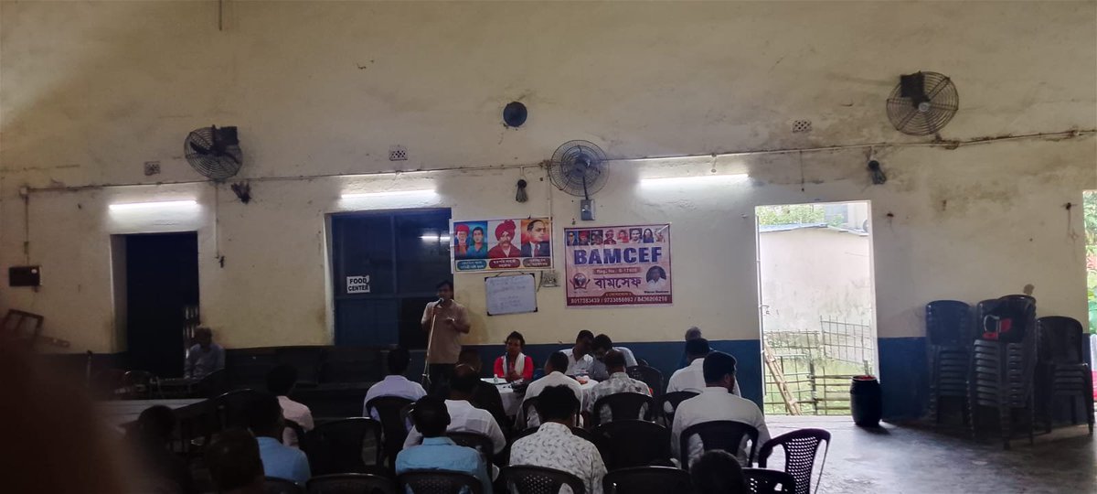 MulnibasiP's tweet photo. BAMCEF cadre camp West Bengal
#BanEVM
#JoinBAMCEF https://t.co/0yY1E0FW6u