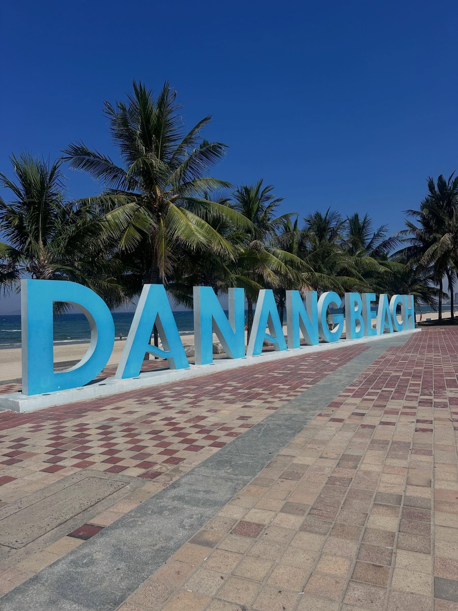 dorisdayanrange's tweet photo. Three days in Da Nang delivered the perfect mix of culture, adventure, and beach time: Marble Mountains, My Khe Beach, Ba Na Hills, the Golden Bridge, and the impressive Lady Buddha overlooking the coast. https://t.co/bpOQtpOLgE