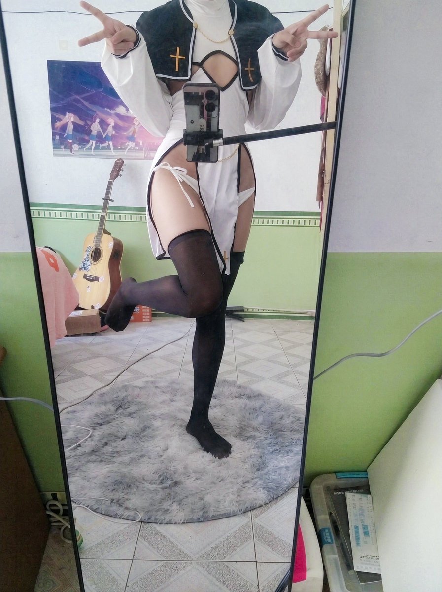 yinhen_co's tweet photo. 攻略好感道具:迷药+10，勒脖子+10，粗暴对待+20，捆绑+50，主仆+100(x) https://t.co/vim8MKfcyA