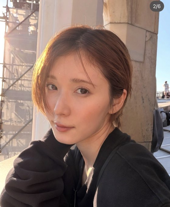 RobinBarilla's tweet photo. 明らかに人が良さそうな顔立ちで本当に好き。笑った時の目尻の皺すら美しくて芸能人見てると綺麗な歳の重ね方ってこれだなあと思う
いろんな経験して沢山の感情に出会って、美しい景色を見てきた人は、顔立ちも物事の捉え方も考え方も柔らかくて柔軟で素敵だ〜こういう大人になりたい https://t.co/GO8Er88J6y