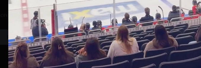 goattivi's tweet photo. i'm guessing all the scratches? so nicole didn't play either I presume https://t.co/rZMiwLKFh2