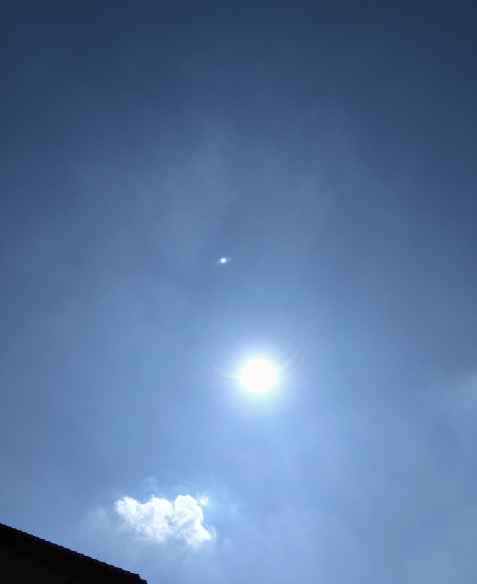 rc42cb750_2's tweet photo. また夏に逆戻り
 #イマソラ https://t.co/waVzpM13ut