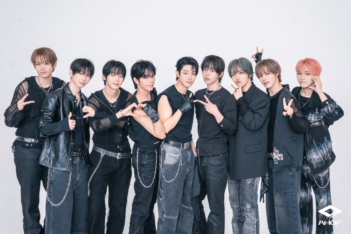 Poiz3N3T's tweet photo. [1 repost = 1 vote] 
I vote #AHOF for fans' choice male at the #2026MAMAVOTE https://t.co/FDG3eRGbkO