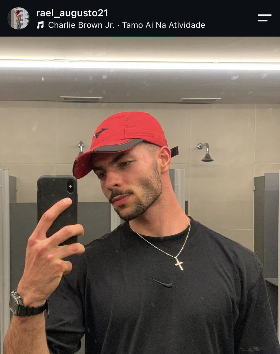 jeyvred's tweet photo. o gostoso da paulista abriu o perfil do insta agr me digam de onde vcs acharam esse cara feio??? pelo amor https://t.co/mUVqDfIRP8