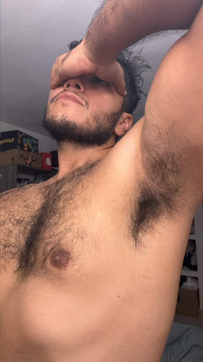RobertOsoCun's tweet photo. No hay nada más delicioso que olor de Macho 😈 https://t.co/j3qzFyTiyr