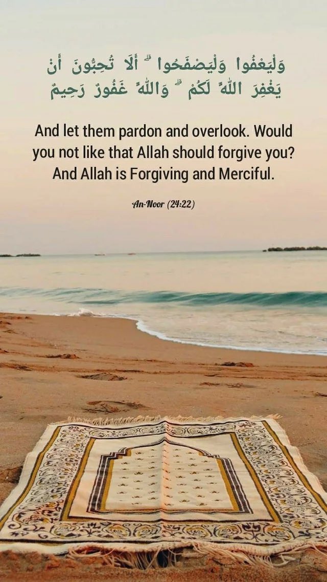 HilaalAlamTamil's tweet photo. In a world shared by all humanity, disagreements may arise, but harmony paves the way for peace. Let us not merely coexist, but live in harmony.
We humbly beseech the esteemed Saudi authorities, through @KSAmofaEN, to graciously consider granting #AnojSivarasa his release. https://t.co/mkvfU9P46c