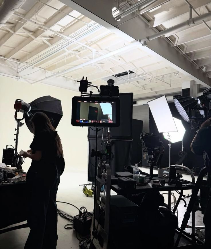 blushhaute's tweet photo. ⚲ 𝘚𝘊𝘉𝘋, 𝘚𝘰𝘶𝘵𝘩 𝘑𝘢𝘬𝘢𝘳𝘵𝘢 

Photoshoot mode ON! Driven by the one and only creative director, Mason!! https://t.co/1EN4kB3Hf9