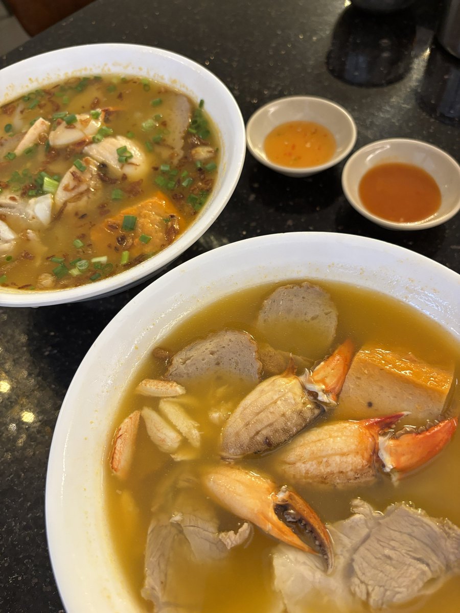 thejellyest's tweet photo. อร่อยทั้งทริป ไม่มีมื้อไหนเฟลเลย เห้ยมันเกินคาด รสชาติถูกปากคนไทยมาก55555 https://t.co/PKKlNdcjTz