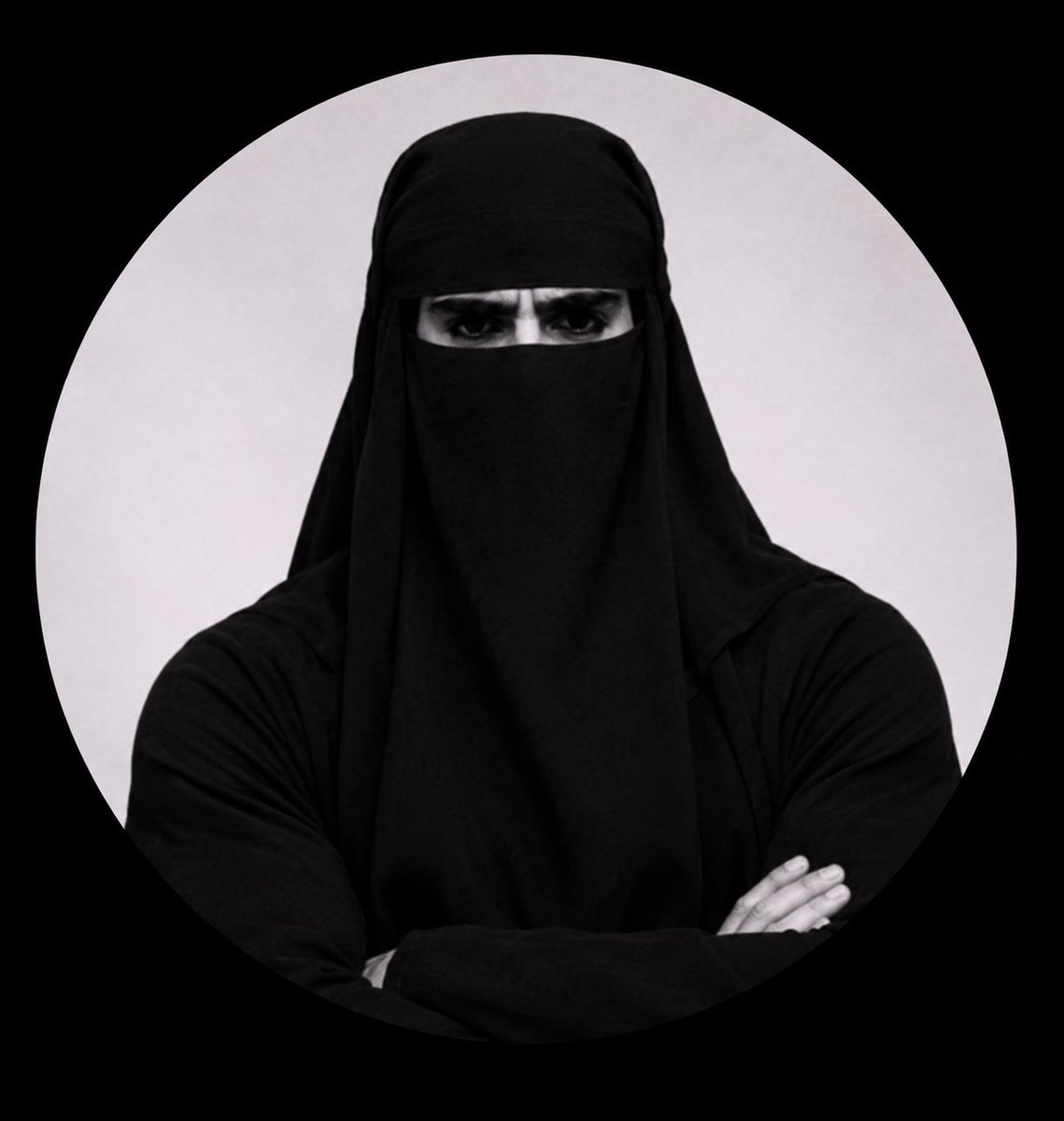 Lena_07_79's tweet photo. ولا تزعل نقبتك دامك حريص على النقاب لهالدرجة 
#٢٠٣٠_بلا_نقاب13 https://t.co/nOSfiMUgr4