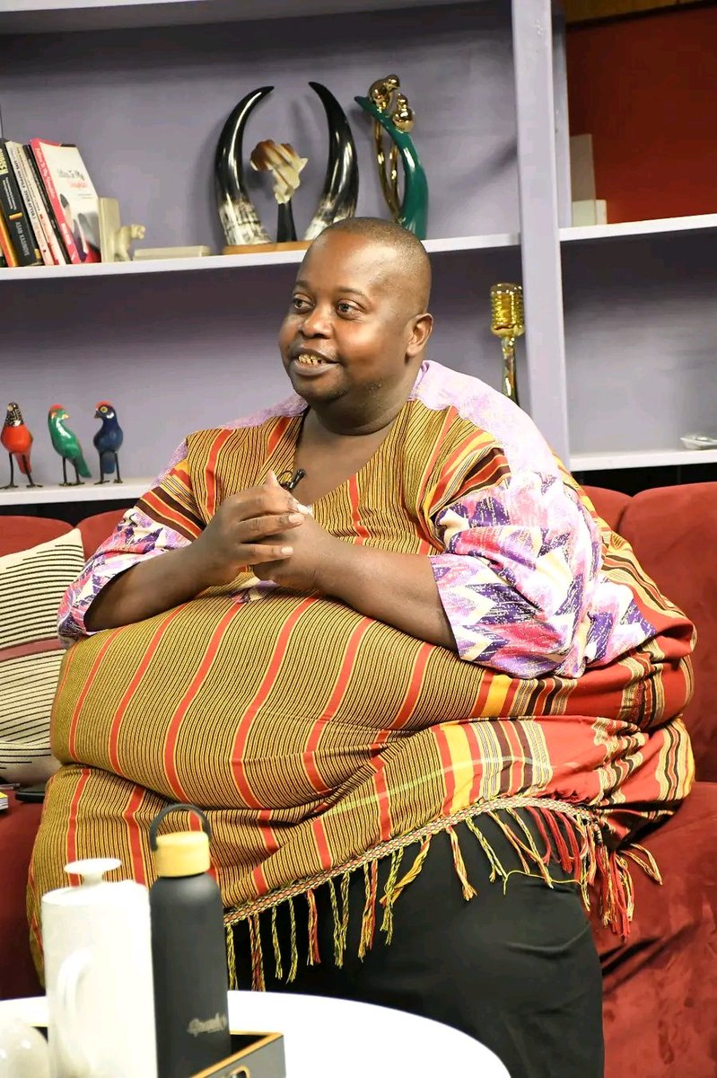 Bwiren_2's tweet photo. “Doctors have told me that I need surgery to help me lose weight by reducing the amount of food my body can take in. The procedure may involve reducing the size of my digestive system so that I feel full sooner and eat less.” Moses Agaba
People have problems https://t.co/zewdG6p5Cr