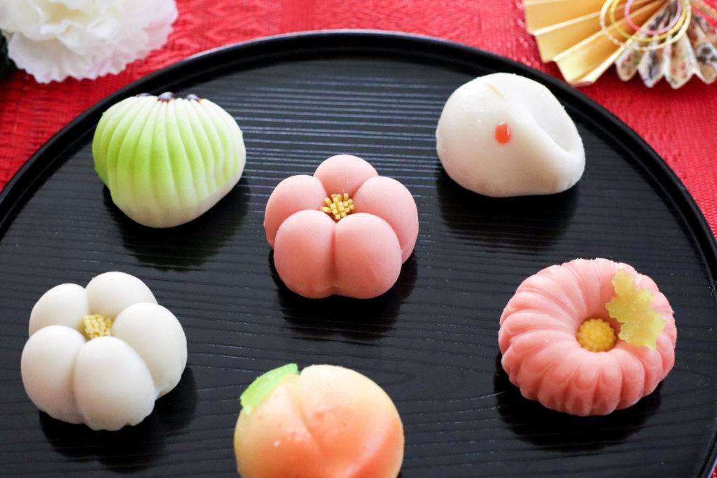 DakotaLarseqca's tweet photo. [今日の和菓子は糯量列闹僦だ！もちもち食感がたまらない一皿] https://t.co/sTGAem8KeG