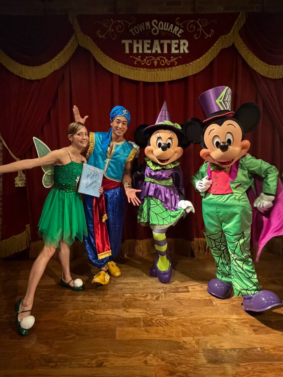 disneyjp's tweet photo. 📺 #フロリダディズニー 特集🏰
10/14日(水) 夜7:00～のTBS「世界くらべてみたらSP」

土屋アンナさん、関口メンディーさんが
本場アメリカのハロウィーンイベントに参加🎃👻
日本のテレビ初！リニューアルオープンした
ロックンローラー・コースターにも挑戦🎢

お楽しみに✨ https://t.co/U6Ar6COSwv