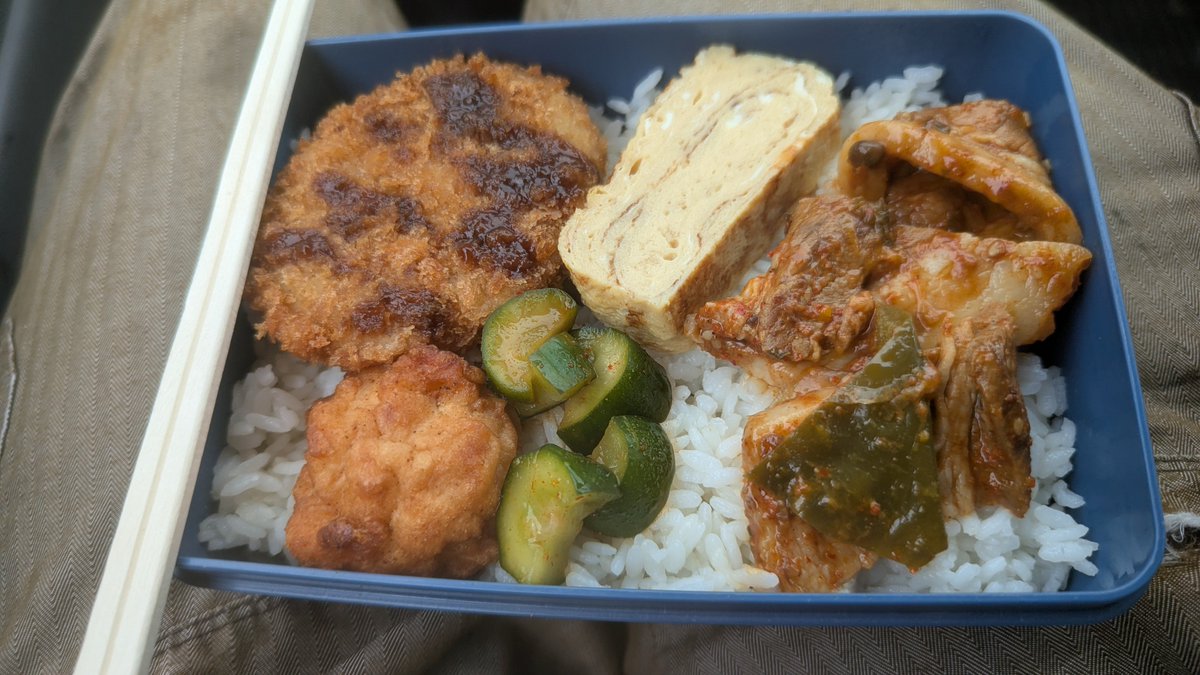 TaiZuo31360's tweet photo. 昼めし🍱 https://t.co/xdTyFbwpSY