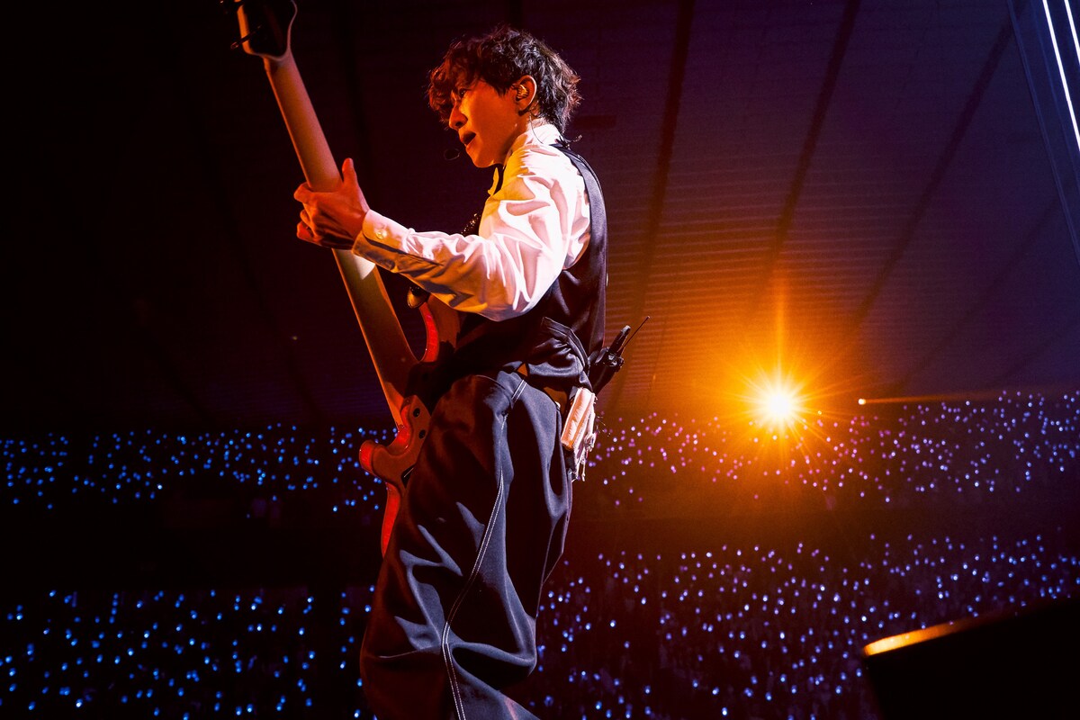 natalie_mu's tweet photo. 🌈ライブレポート
L'Arc-en-Ciel
35年の歩み＆“最新型”を
注ぎ込んだ周年ツアー開幕
https://t.co/vJ52flOfOW

360°ステージから届けた
死角なし「L'Anniversary TOUR」代々木公演

#LArcenCiel #35thLAnniversary https://t.co/oUUJ5GVf9M