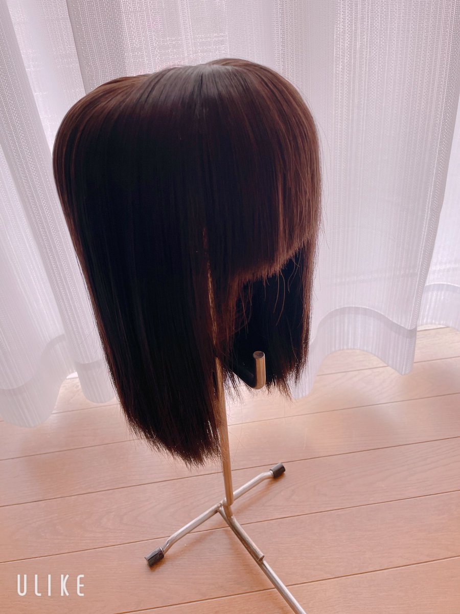 Lbqjz1's tweet photo. 今日は朝から女装グッズのお手入れ中・・・
ちょい絡まり気味だったウィッグもサラサラストレートに復活しました😅
#女装 https://t.co/3o7me2Fszm