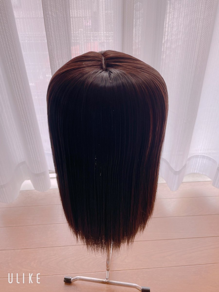 Lbqjz1's tweet photo. 今日は朝から女装グッズのお手入れ中・・・
ちょい絡まり気味だったウィッグもサラサラストレートに復活しました😅
#女装 https://t.co/3o7me2Fszm