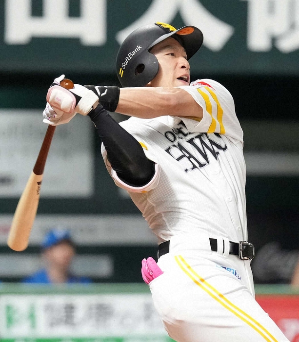gnomotoke's tweet photo. ソフトバンク柳田が首痛再発でCSファイナルS第1戦を欠場濃厚　小久保監督「行けそうと思ったが厳しい」（スポニチアネックス）-Yahoo!ニュース https://t.co/cKIAxOVFMw

ソフトバンク柳田悠岐外野手が13日の全体練習を完全別メニュー調整で終えた。11日午前の同練習に続いて室内調整に終始した。 https://t.co/op3CkESQMr