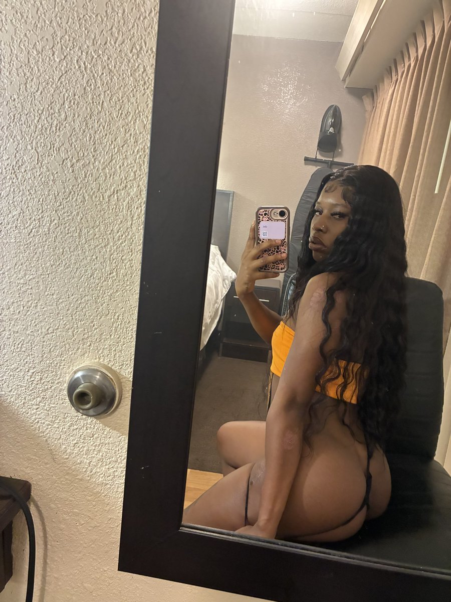 xoleyahb's tweet photo. Slim girls do it best 👸🏽🎀
https://t.co/lI2QYdSr8F https://t.co/Th8e90uA7Z