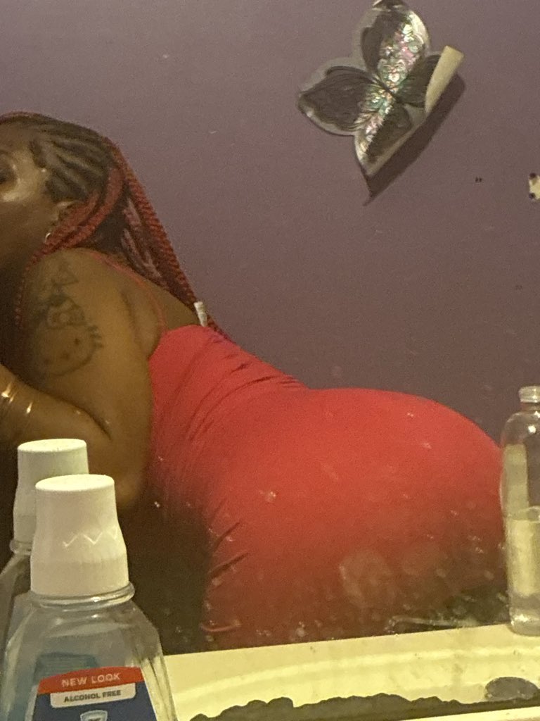 traphouse__3's tweet photo. #clt #704freaks #cltfreaks #wlw #taboo https://t.co/KU641fMyP3