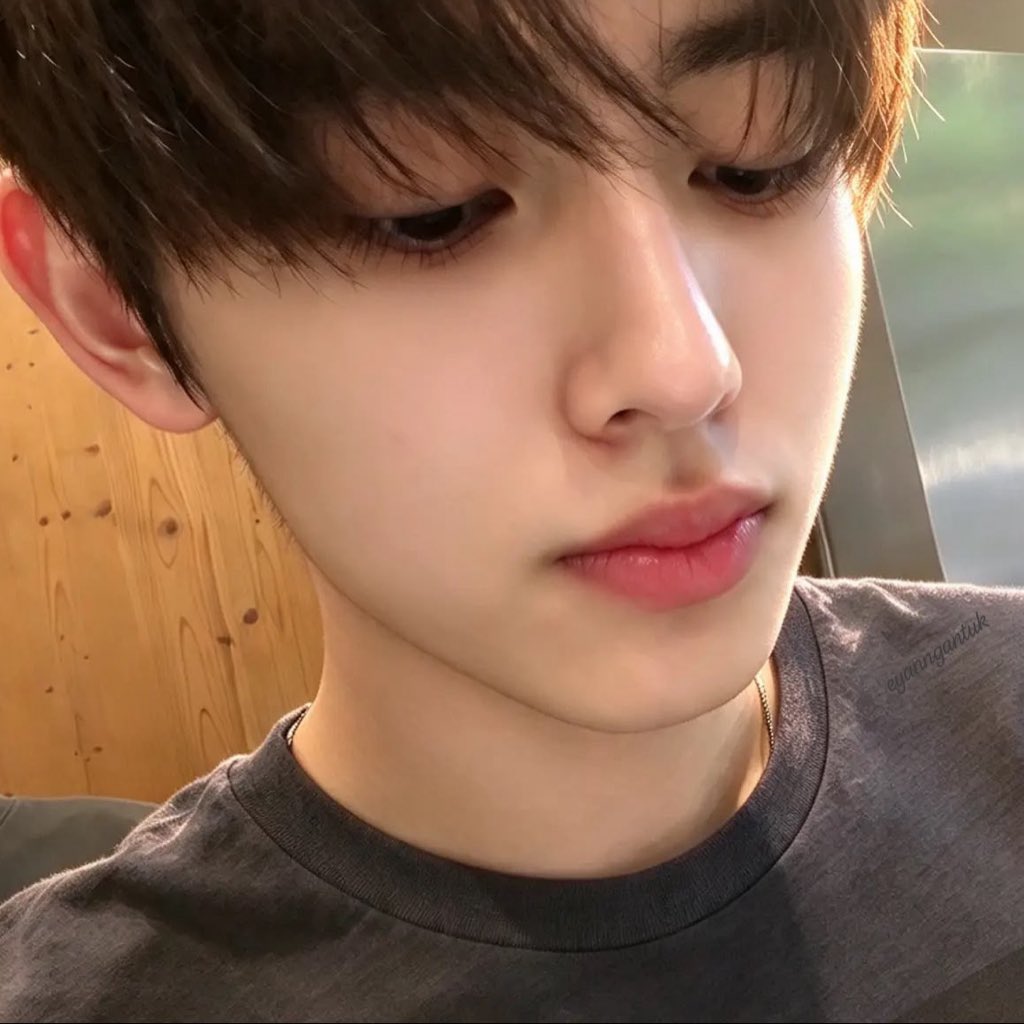 Mochiint's tweet photo. จั้นเอ็นดูนางจัง🥺🤏🏻 https://t.co/wzwYuITEdM