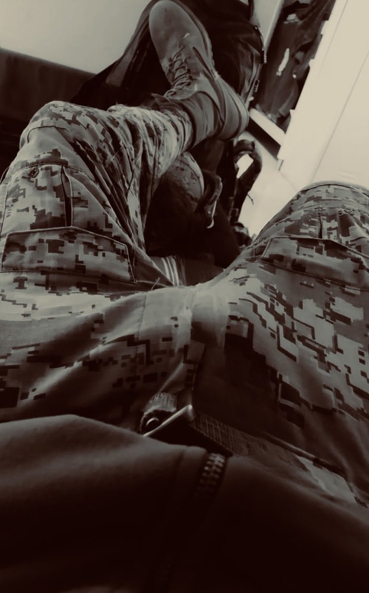 SARGVICTOR's tweet photo. 𝗢𝗙𝗙 𝗗𝗨𝗧𝗬. 𝗦𝗧𝗜𝗟𝗟 𝗢𝗡 𝗚𝗨𝗔𝗥𝗗. https://t.co/3KidRhAwR8