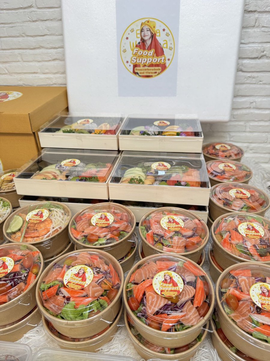 carinowinn0215's tweet photo. Food support for my baby! Congratulations on the wrap-up. Ladybee, see you next year.@Loveengfa0215 

ENGFA ENDLESS CHARM13
#อิงฟ้าวราหะ #อิงฟ้ามหาชน
#EngfaWaraha @EWaraha https://t.co/ZHTEbYRkPD