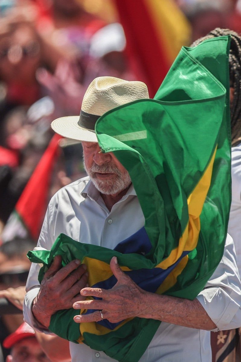 joaopiresms's tweet photo. #somosquatromilhoesdesoldadosdolula
#lulapresidente13 https://t.co/7UUFfZnZgo