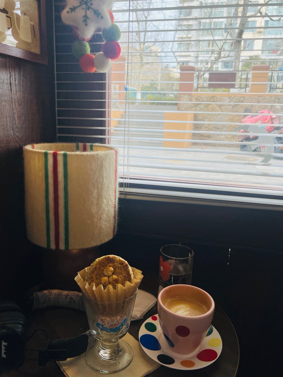 Code3577_t's tweet photo. [舶来品店で選んだコーヒー豆、店員さんの対応がとても宜しくて、買ったものはすべて妥協なく美味しくて、本当に礁（奇跡）みたいな一日になった！]， https://t.co/5fmTtSoBI7