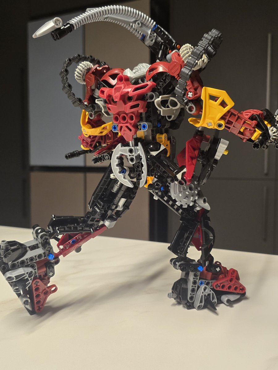 52d4f94ebd0f4f5's tweet photo. voporak revamp

#bionicle #lego https://t.co/jAZWGAF58v