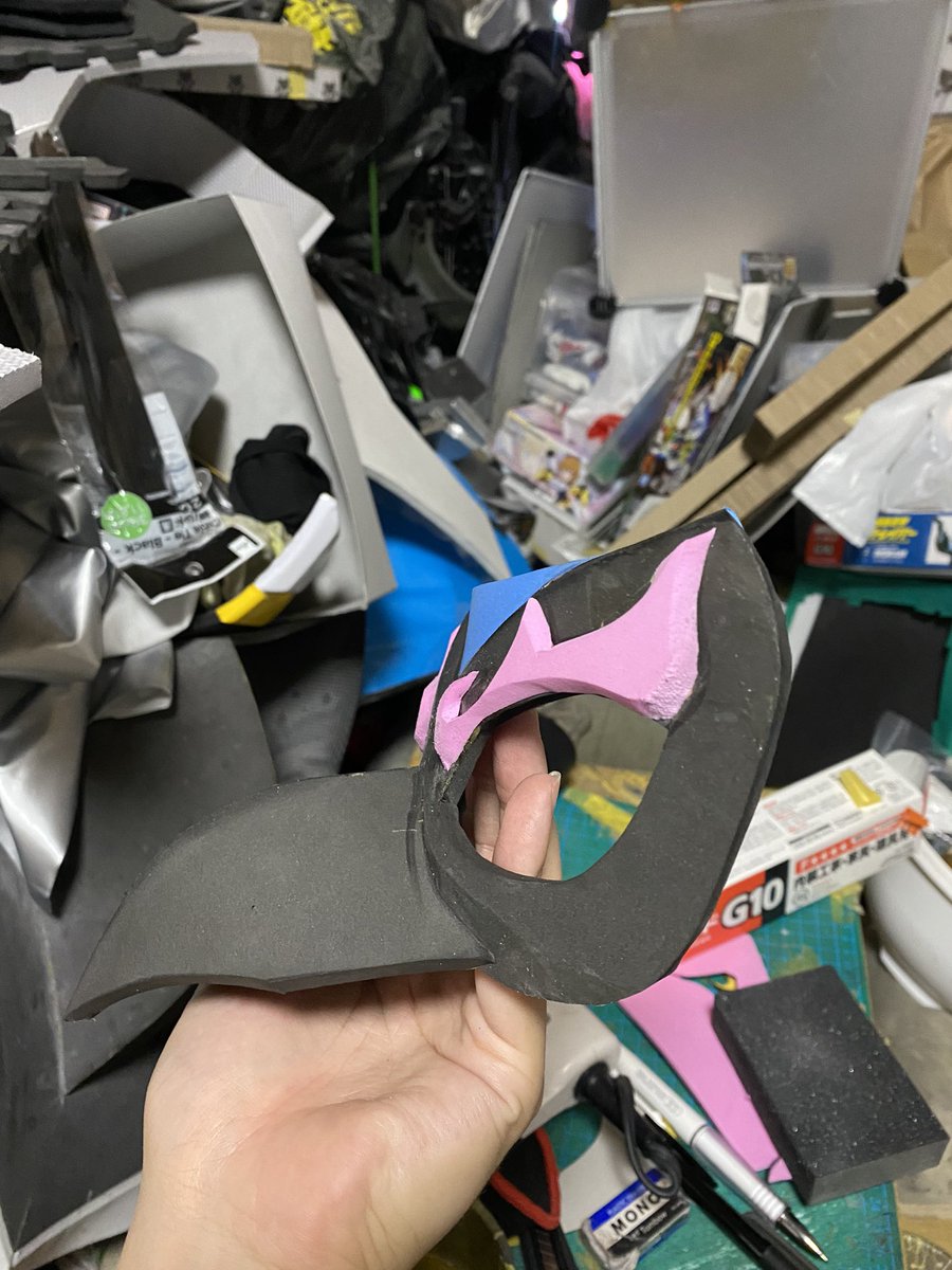 UrahataS's tweet photo. #シドの工房
熱千めら仮面の本体作成中 https://t.co/boP6u6z5A8