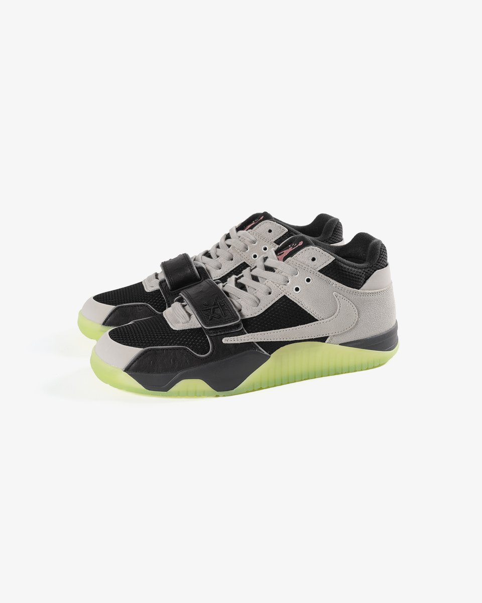 KicksLab_jp's tweet photo. 【 New Arrivals l 新入荷 】NIKE l "JUMPMAN JACK TR TRAVIS SCOTT CHASE B NIGHT SILVER" Black/Night Silver/Anthracite/Illusion Green/Coral Chalk l Available in Store and Online Store. #KICKSLAB #キックスラボ

商品ページはこちら▼
https://t.co/8jPKcQ4yv9 https://t.co/12lqr5TTqa
