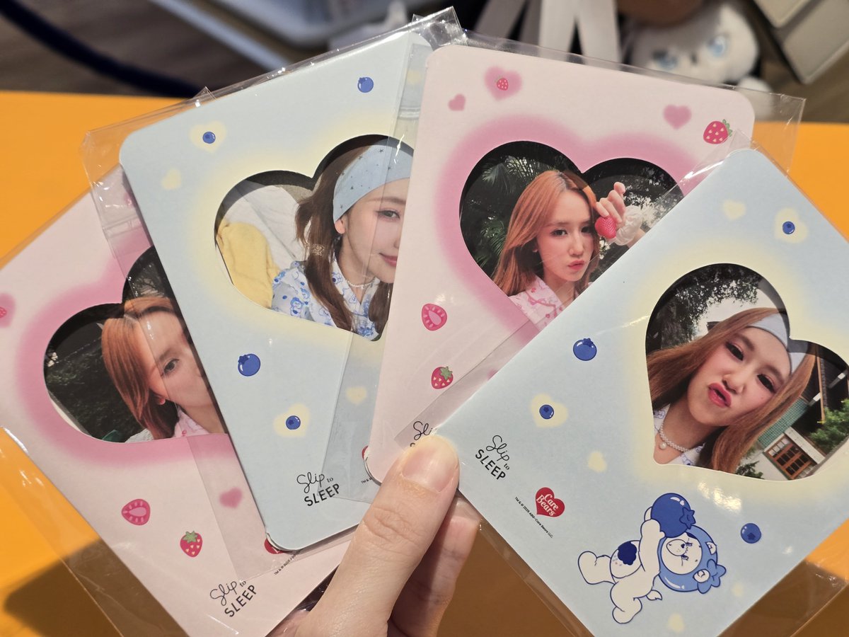 nekopengin_spt's tweet photo. แม่ๆมาซื้อกัน ยังมีน้า การ์ดน่ารักมาก 🥰

#janeeyeh #เจนเย่ https://t.co/i5OLy6NhxU