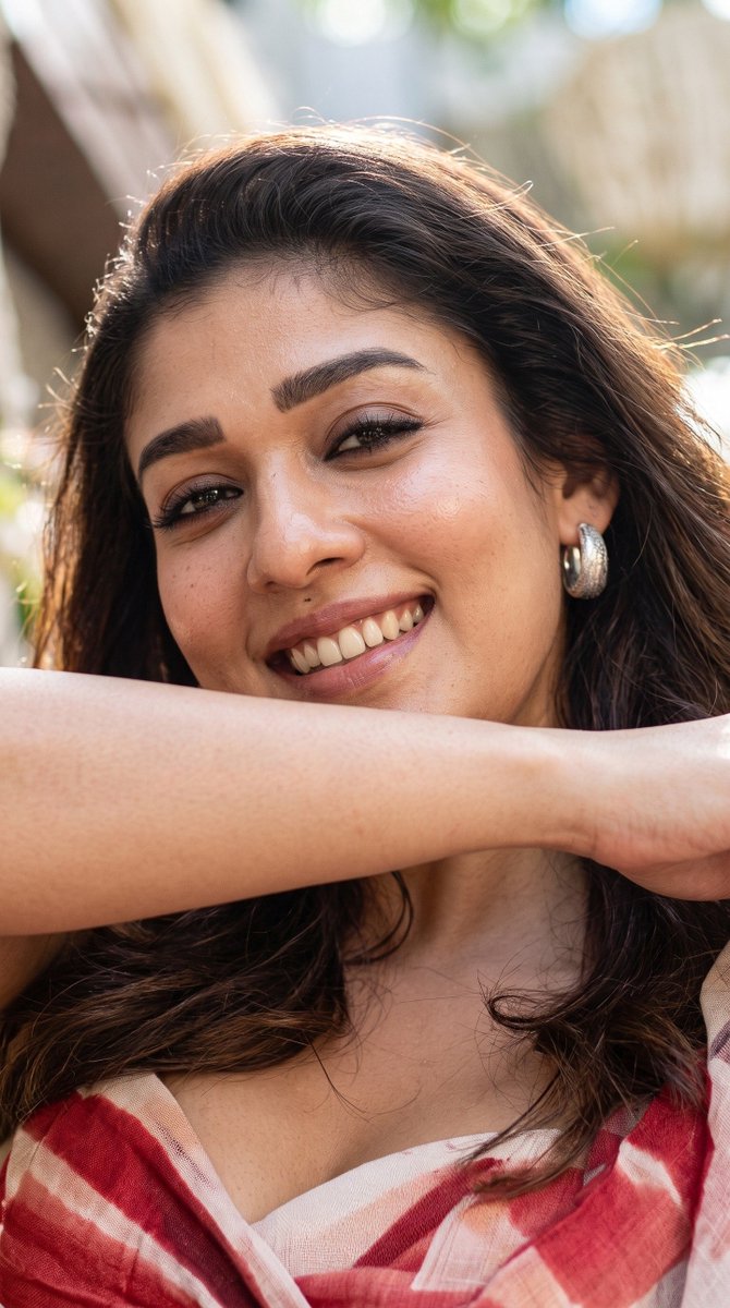 Urmila_84's tweet photo. #Nayanthara 😍✨
#Actress ♥️ https://t.co/vZmbApNVl6