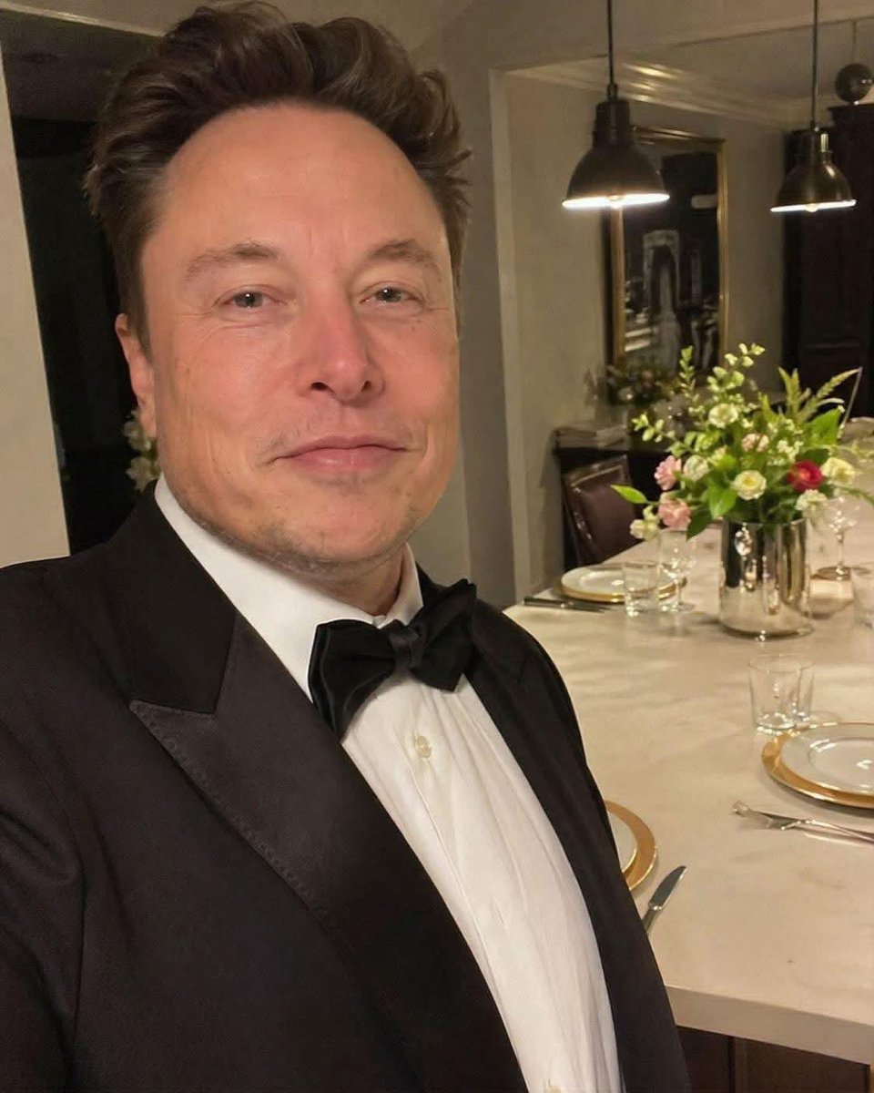 DOGEFATHERi3ht's tweet photo. It's so painful that my beautiful future wife looking at this my post and doesn't want to send me a text 😭😭 I need a loyal Woman 🇺🇸 I don't care if you're older than me please send me a text I am ready to marry again https://t.co/29Is881UVF
