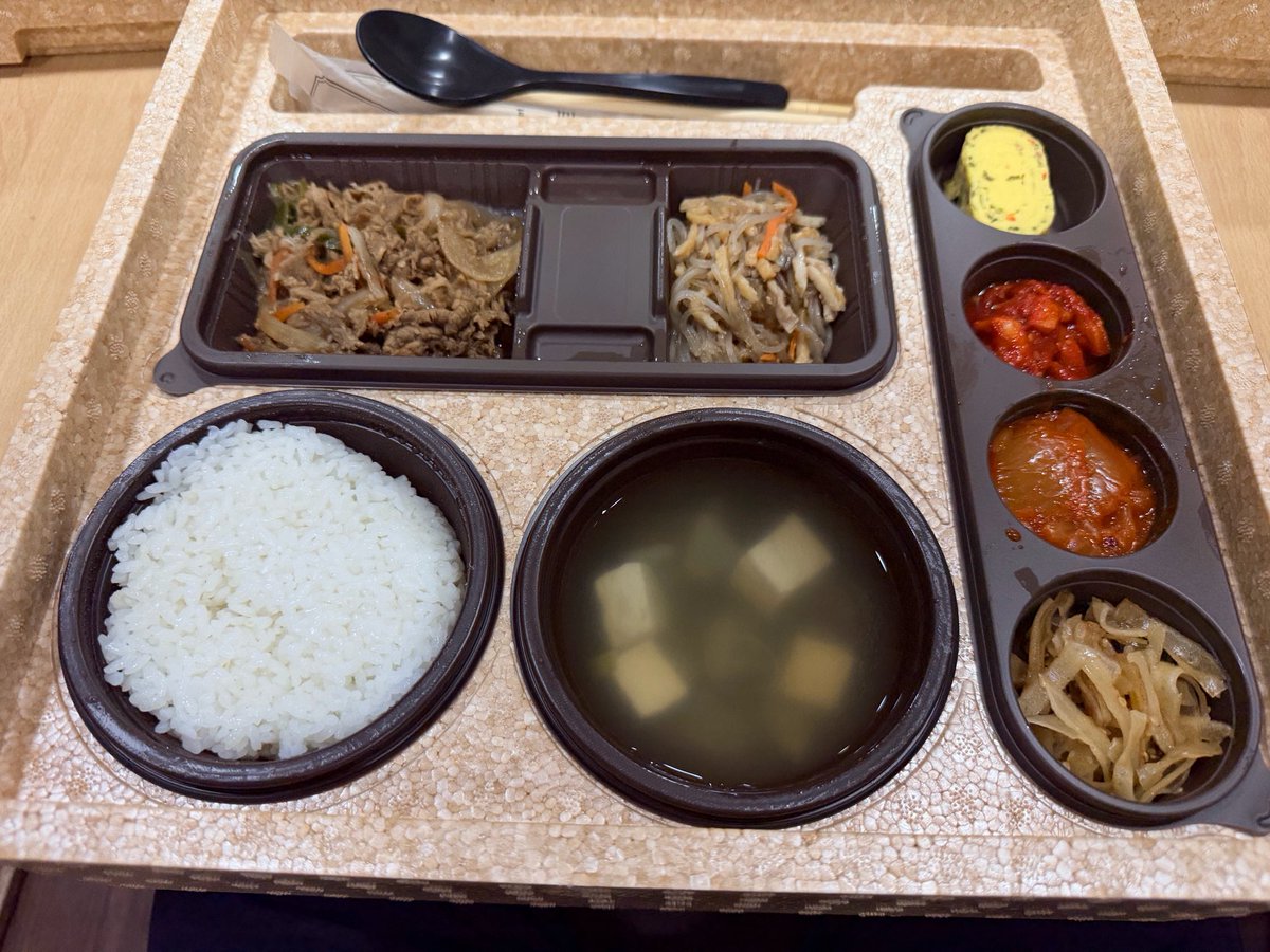 wonla23's tweet photo. 다들 맛점하세요 🥳 https://t.co/JAJFuS2r07