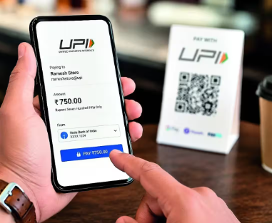 TheNorthBeatIN's tweet photo. 🚨 #BREAKING: UPI transaction charges on select merchant payments to kick in AFTER Diwali.

NPCI has deferred the rollout of the proposed Merchant Discount Rate (MDR) on eligible UPI merchant transactions above ₹2,000. https://t.co/V7jqItZEto