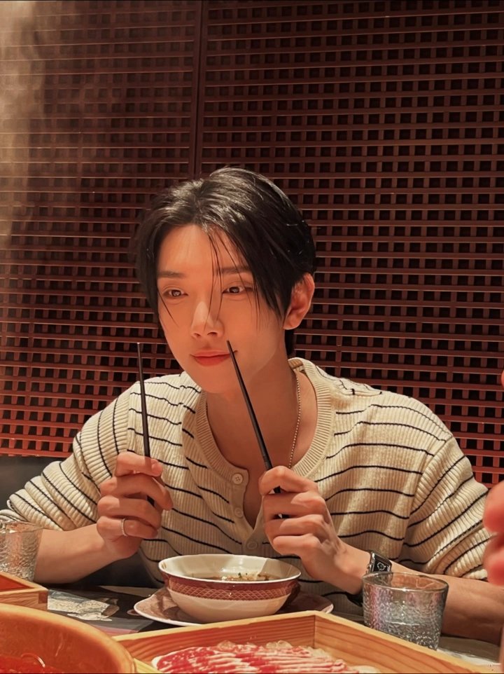 joshushushu_svt's tweet photo. #JOSHUA #조슈아 joshu_acoustic xhs https://t.co/uKMPEwM7jn