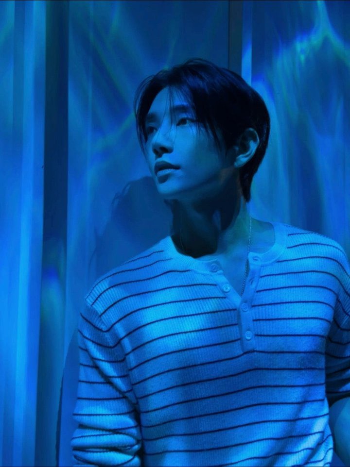 chocosshua's tweet photo. joshua kalo posting di second acc nya beneran SEMANTEP itu emang 😭 kemarin foto shirtless, sekarang yang di post boyfriend material 😭🤚🏻 https://t.co/UC7IprEXW7
