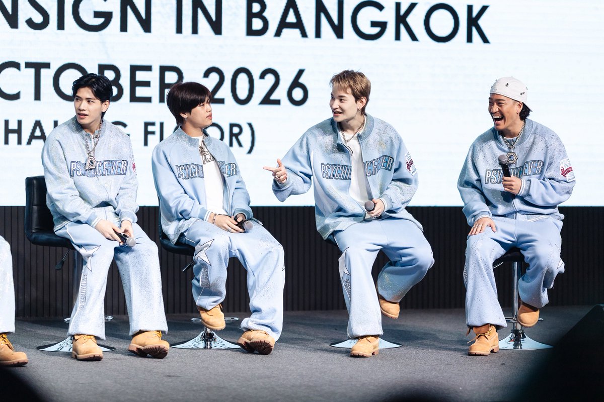 NowtoNice_Ent2's tweet photo. [📷] PSYCHIC FEVER DIFFERENT MEET &amp; GREET and FANSIGN in BANGKOK 

เก็บตกภาพบรรยากาศภายในงาน (1) ✨

#PSYCHICFEVER
#PCF_DIFFERENT
#PCF_DIFFERENTinBKK
#NowtoNiceEnt https://t.co/122hQooNOY
