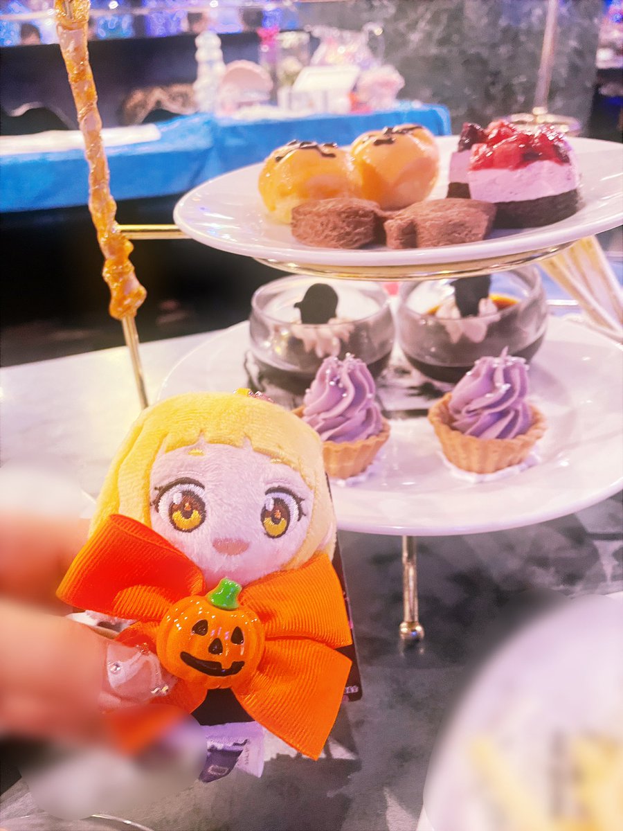 Chun2_world's tweet photo. お花！ヌン茶❣️❣️ 友達の推しが写り込んでる写真しかなくてわらった https://t.co/xJbBXI3uvH