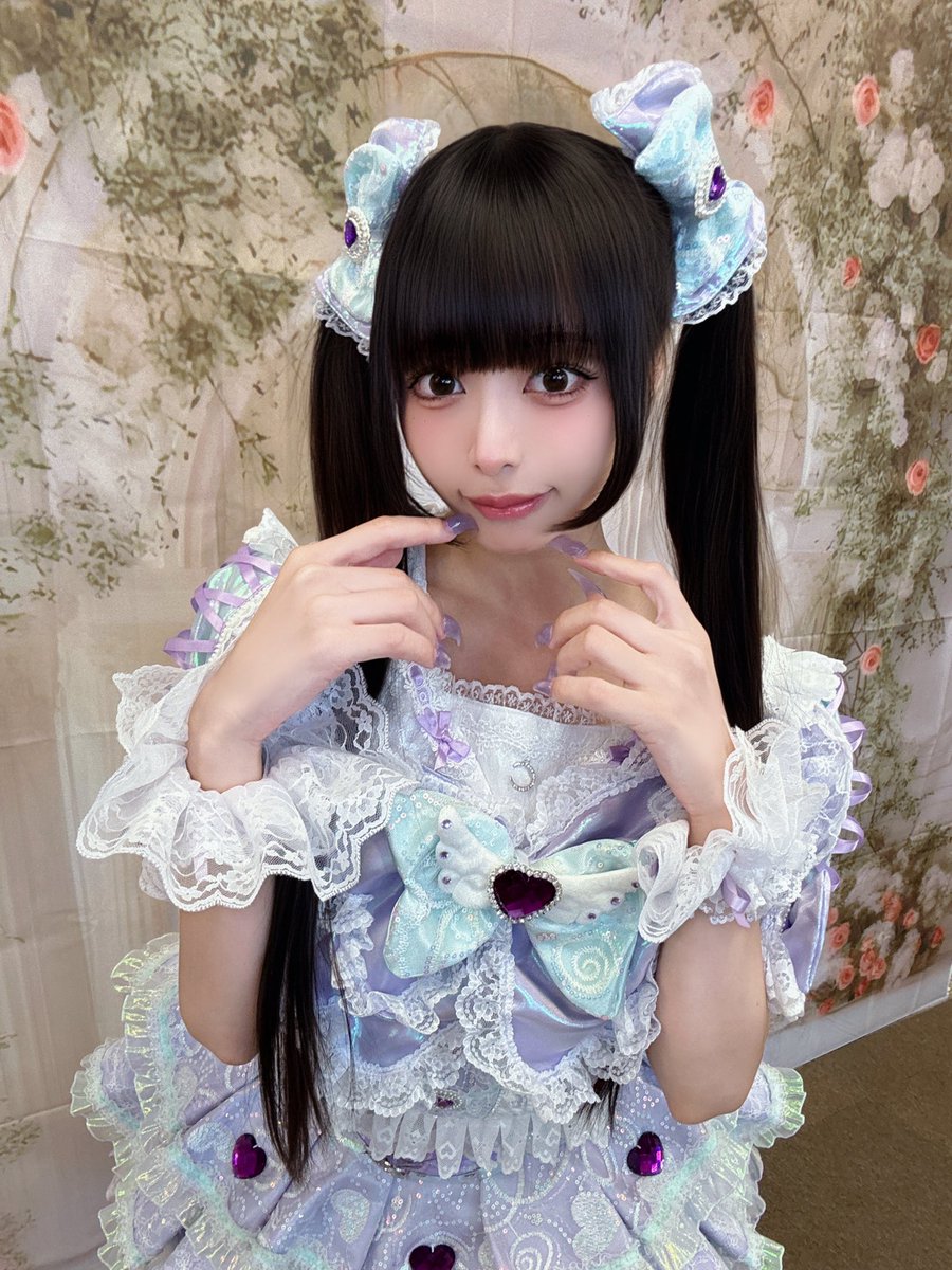 mamimumea's tweet photo. ヒロイン日和。さんのイベントでぷくぷくぱんださんの衣装着させていただきました🐼
ネイルに合わせて紫の衣装を着たんだけどかわいくてﾈ申
他にも販売会があって可愛いものたくさん買い込みました💘 https://t.co/xioK0xiGsF