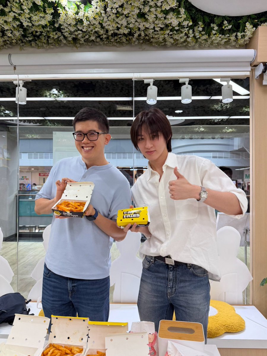 kongjiro_'s tweet photo. น้องๆสู้ๆนะ พี่ปั้นสู้ๆค้าบบบบบ
#fatfries #อ้วนทอด https://t.co/ae8mdT004J