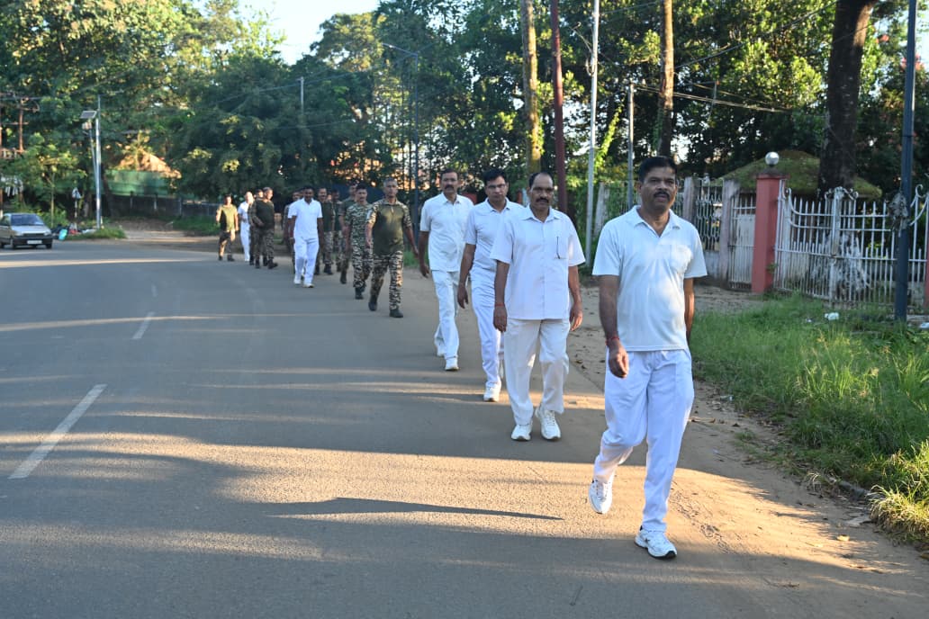 120Crpf's tweet photo. "FITNESS KI DOSE, AADHA GHANTA ROZ"
   Under #FitIndia Freedom Run 7.0 #120Bn CRPF #crpfindia conducted daily walk &amp; run at HQ Tura, Meghalaya  for overcoming mental barriers and consistency in keeping  physical health https://t.co/umst28iZmy