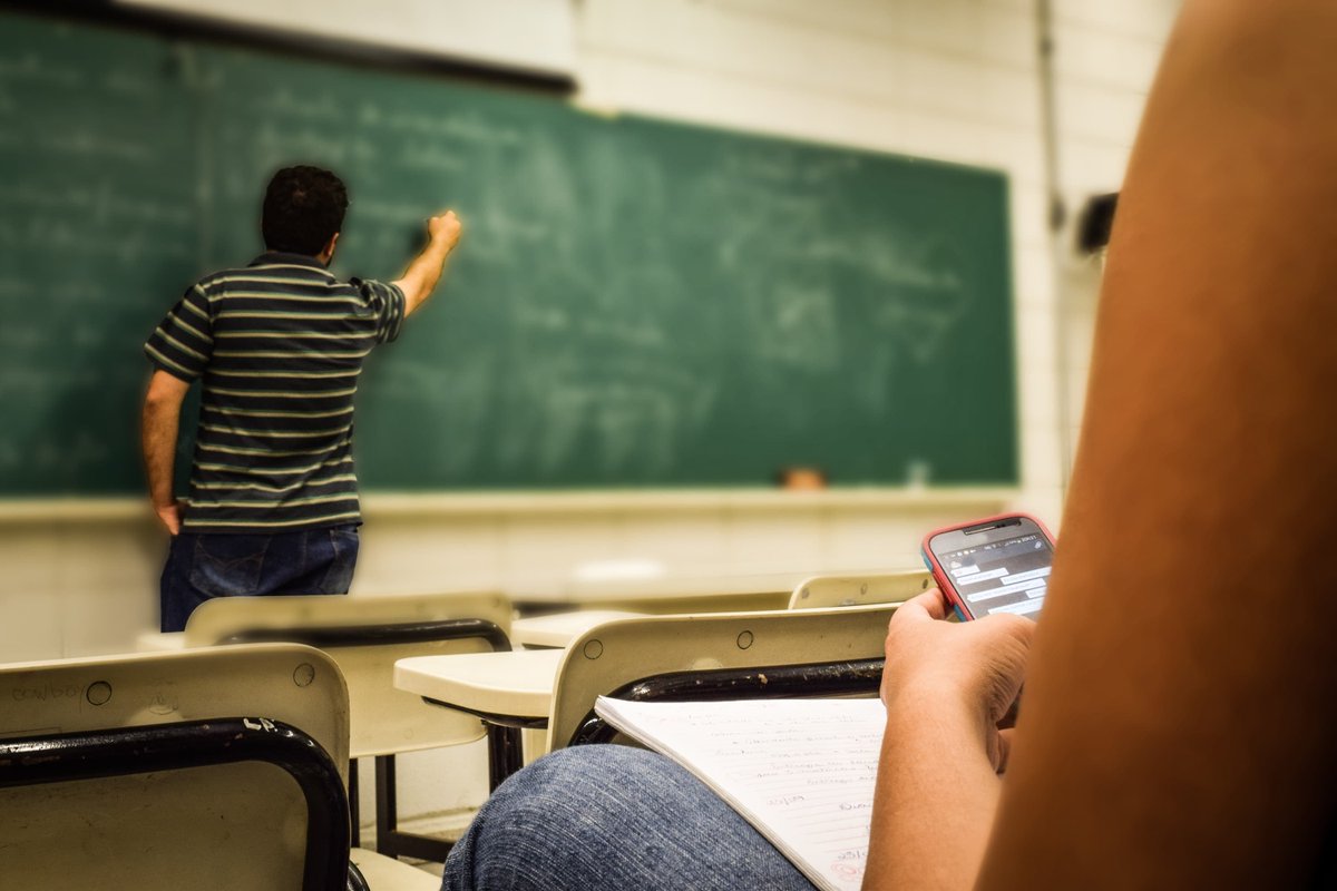 CodimgVA's tweet photo. Traditional classroom observations can be stressful, disruptive and biased.

Video observation changes the game:

• Zero disruption
• 100% objective feedback
• Actionable self-reflection

Modernise teacher feedback:

https://t.co/ED0Y4uuNTW https://t.co/4mdT8jwAXG